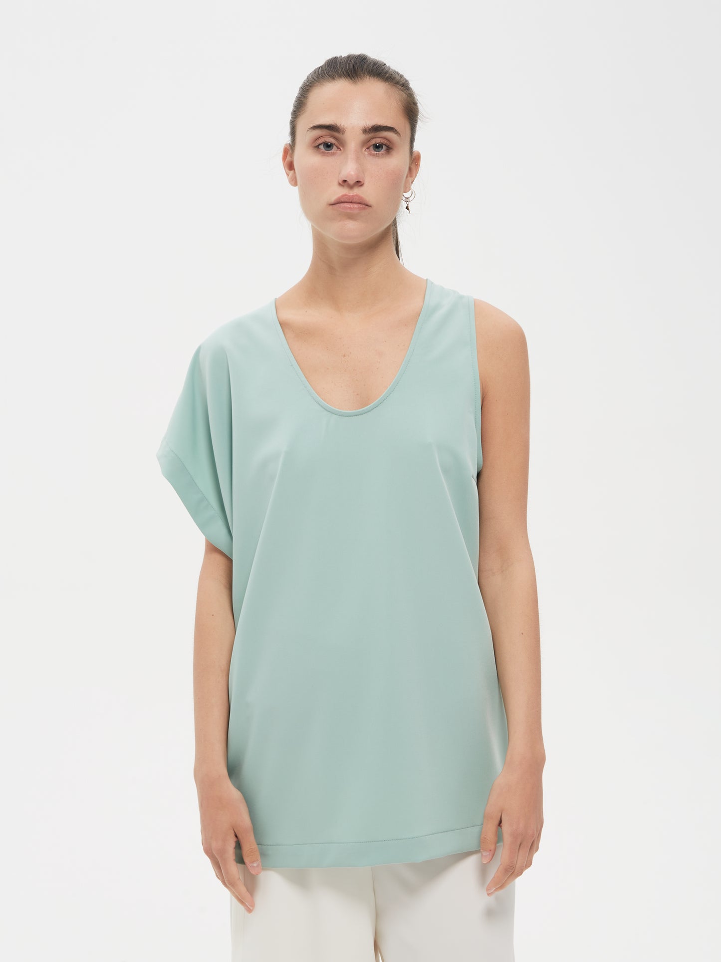IXOS Top con maniche asimmetriche CELESTE