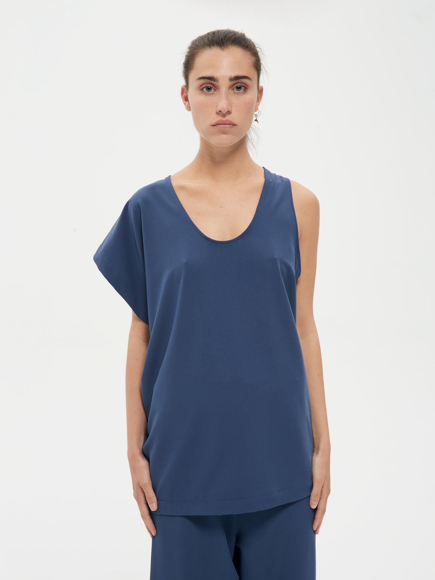 IXOS Top con maniche asimmetriche BLU