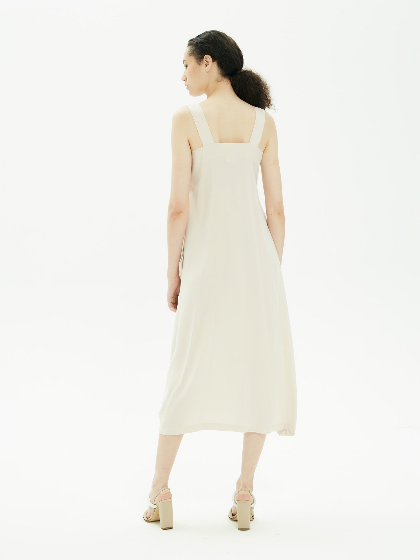IXOS Abito midi con bretelle BEIGE