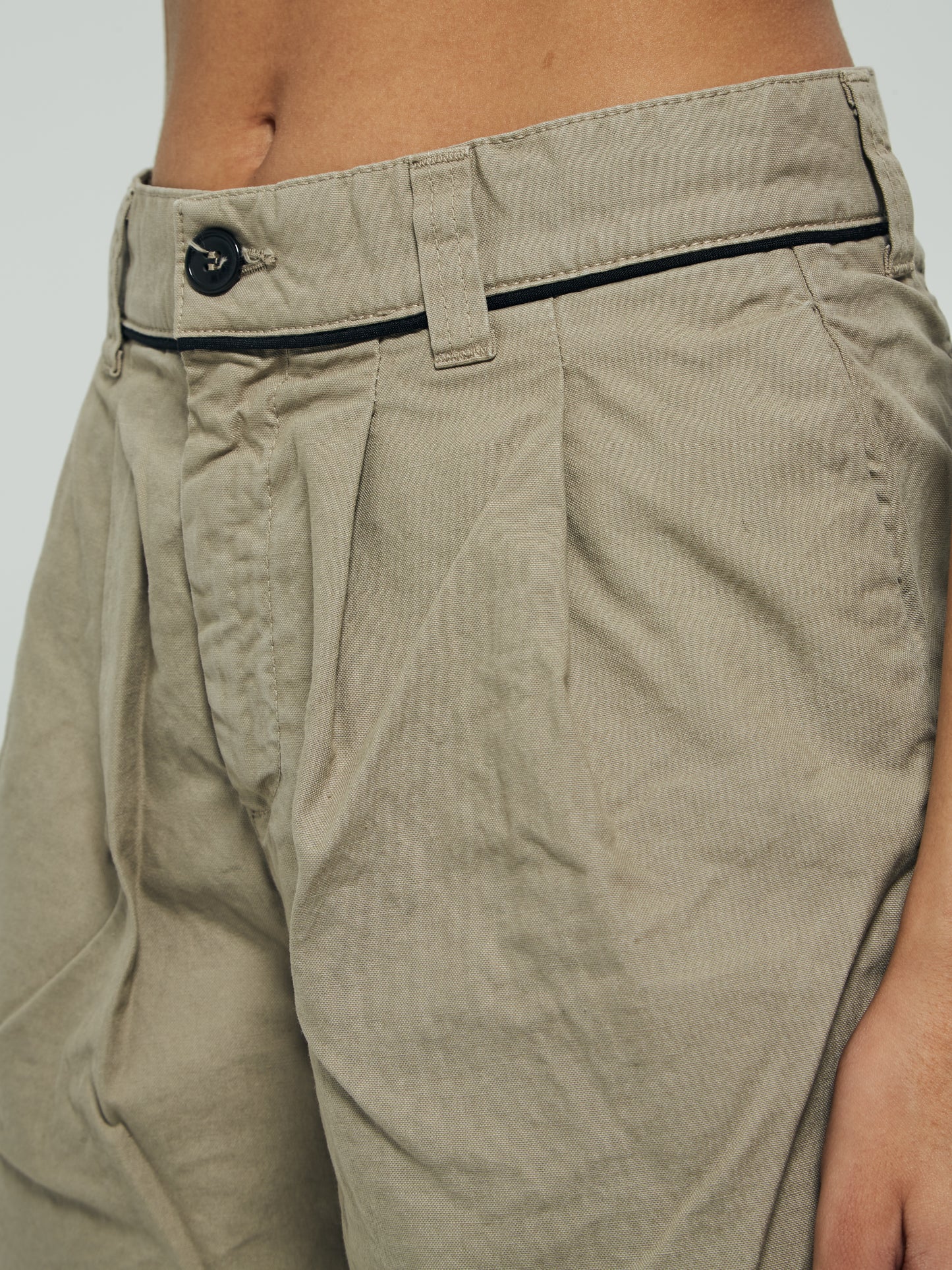 IXOS Pantalone con pinces BEIGE